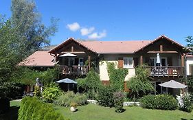 A La Petite Maison